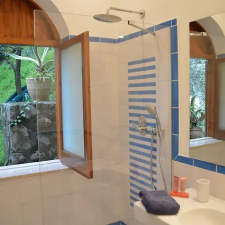 - Casa Marisa Massa Lubrense